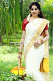 Aavaana onam special photo shoot stills (2)