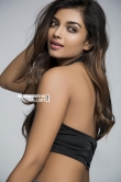 Ashna Zaveri photo shoot stills (16)