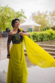 Athulya Ravi stills in Yellow dress (6)