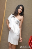 actress-deeksha-panth-2012-photos-2546