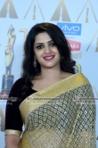 divya-pillai-stills-at-asianet-film-awards-2017-57201