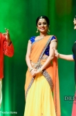 Kavya Madhavan at dileep show 2017 (14)