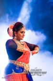 Kavya Madhavan at dileep show 2017 (3)