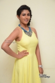 kruthika-jayakumar-stills-in-yellow-dress296289