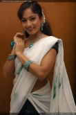 actress-madhavi-latha-2009-pics-1317