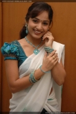 actress-madhavi-latha-2009-pics-115397