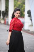 anchor-manjusha-in-red-dress-hd-images-12