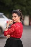 anchor-manjusha-in-red-dress-hd-images-30