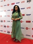 Nithya Menon at filmfare awards 2018 (1)