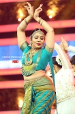 Rachana Narayanankutty dance at red fm music awards 2019 (25)
