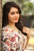 actress-rashi-khanna-new-stills-7775