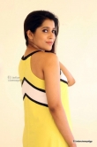rashmi-gautam-in-yellow-dress-photo-shoot-183498