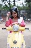 Reshma Rathore in Adhagappattathu Magajanangalay movie (3)