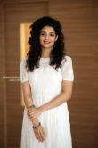 Ritika Singh in white dress stills (4)