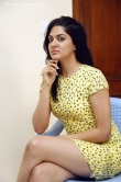 sakshi-chaudhary-in-yellow-dress-july-2015-stills-8661