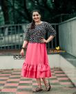 sarayu-in-top-and-skirt-19-10-2021-2