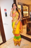 simrath-juneja-at-manepally-jewellers-wedding-collection-launch-16115