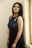 sunaina-in-black-dress-june-2015-stills-106861