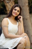 surabhi-in-white-dress-during-latest-photo-shoot-142444