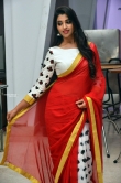 anchor shyamala in red saree stills (11)