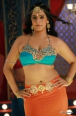varalakshmi-sarathkumar-stills-from-madha-gaja-raja-movie-136557