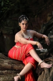 Varalaxmi Sarathkumar new photos from neeya 2 movie (9)