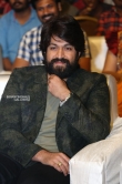 Yash at KGF pre release function (7)