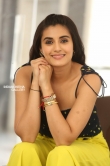 divyansh kaushik photos during her interview (23)