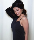 Iswarya Menon in black dress photos (5)