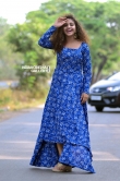 Noorin Shereef in blue gown stills (10)