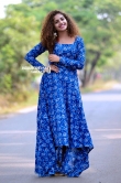 Noorin Shereef in blue gown stills (13)