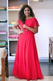 Noorin Shereef in red gown stills (25)