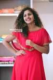 Noorin Shereef in red gown stills (26)