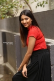 priya vadlamani in skirt n top stills (14)