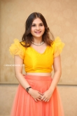 Ramya Pasupuleti stills in yellow dress (11)