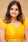 Ramya Pasupuleti stills in yellow dress (21)