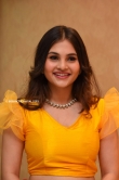Ramya Pasupuleti stills in yellow dress (28)