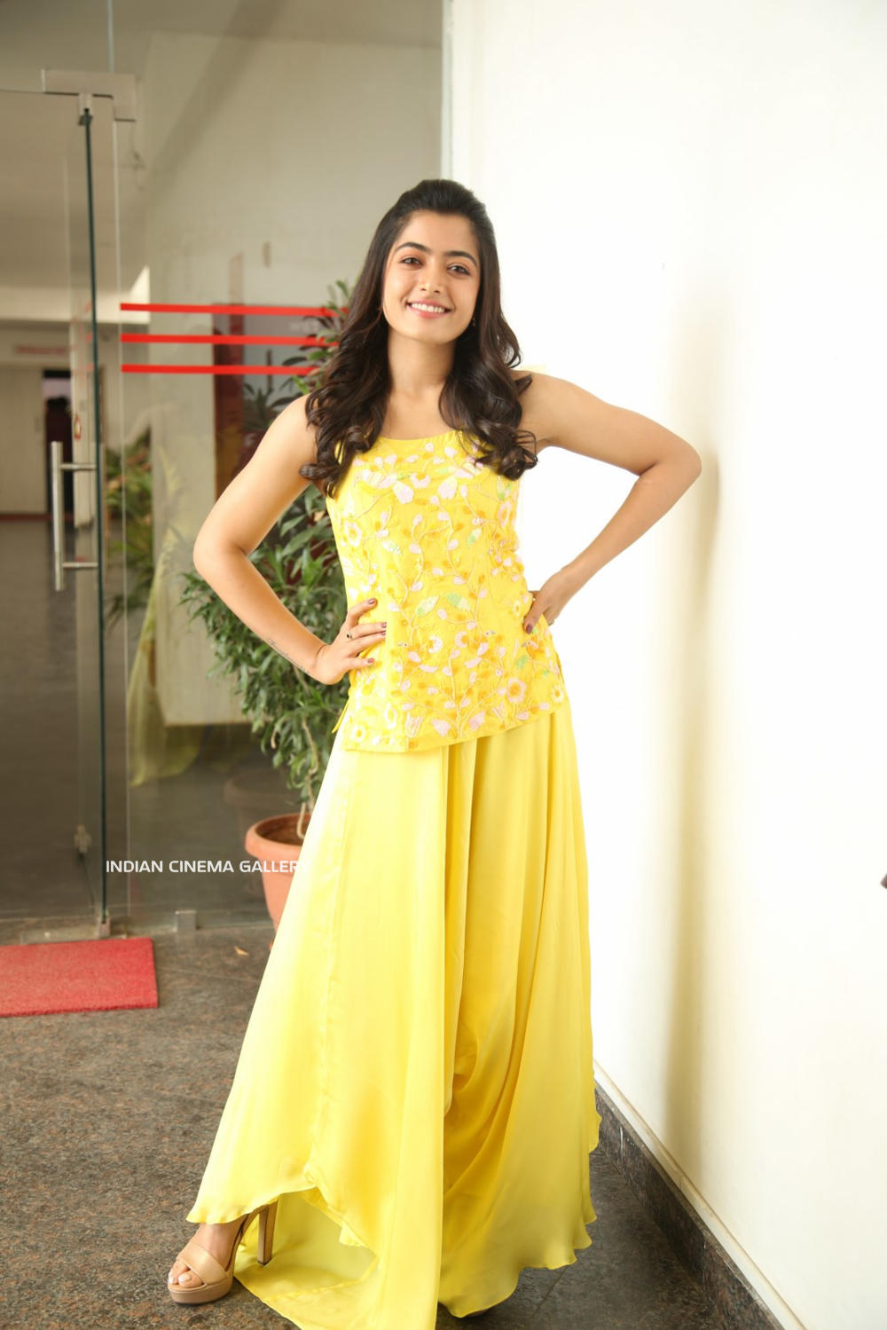 Rashmika-Mandanna-in-yellow-dress-16.jpg