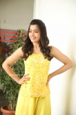 Rashmika Mandanna in yellow dress (15)