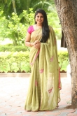 Anchor Sonia Chowdary in green saree stills (1)