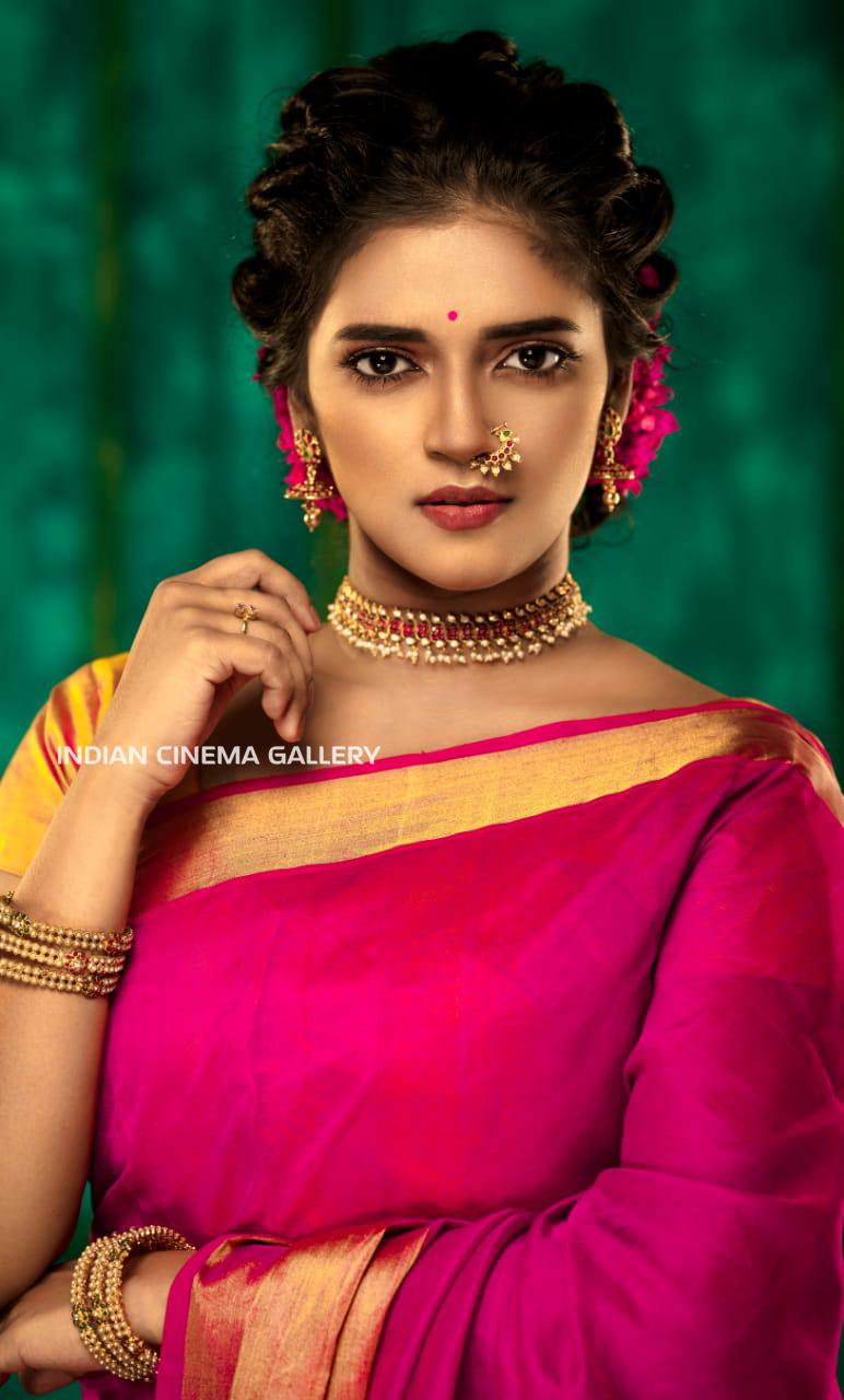 vasundhara tamil actress photos