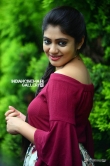 Veena Nandakumar in red dress stills (20)