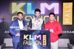 Vijaydevarakonda at KLM Fashion Mall Logo Launch Event Stills (48)