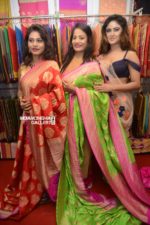Actors Soni Cheristha and Priyanka Augustin Inaugurtaes Trendz Vivah Expo stills (11)
