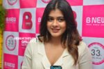 Hebah Patel Launch B New Mobile Store at Tenali photos (14)